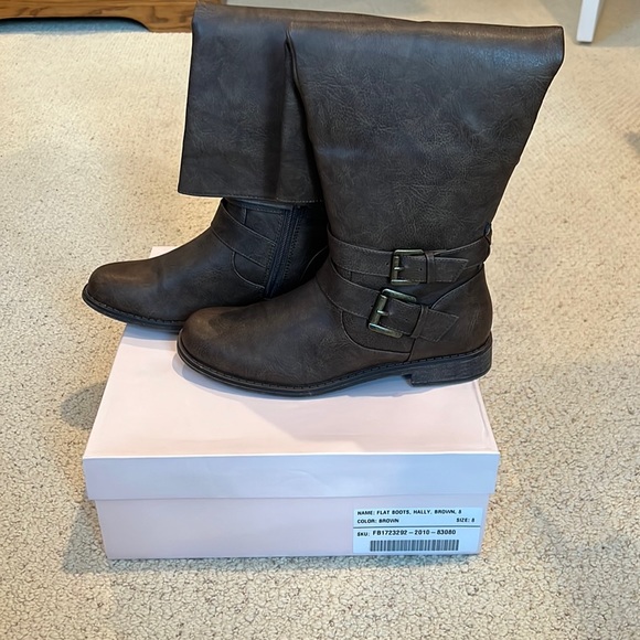 Women’s Size 8 Calf Boots - Picture 1 of 5